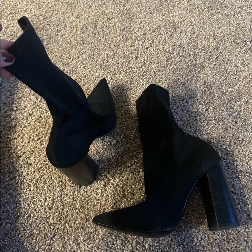 Tony Bianco Diddy Size 8 (used)